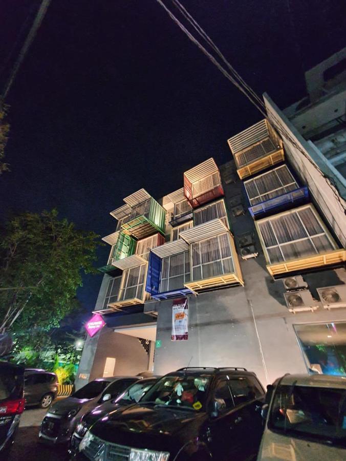 Hotel Pantes Simpang Lima Semarang Bagian luar foto